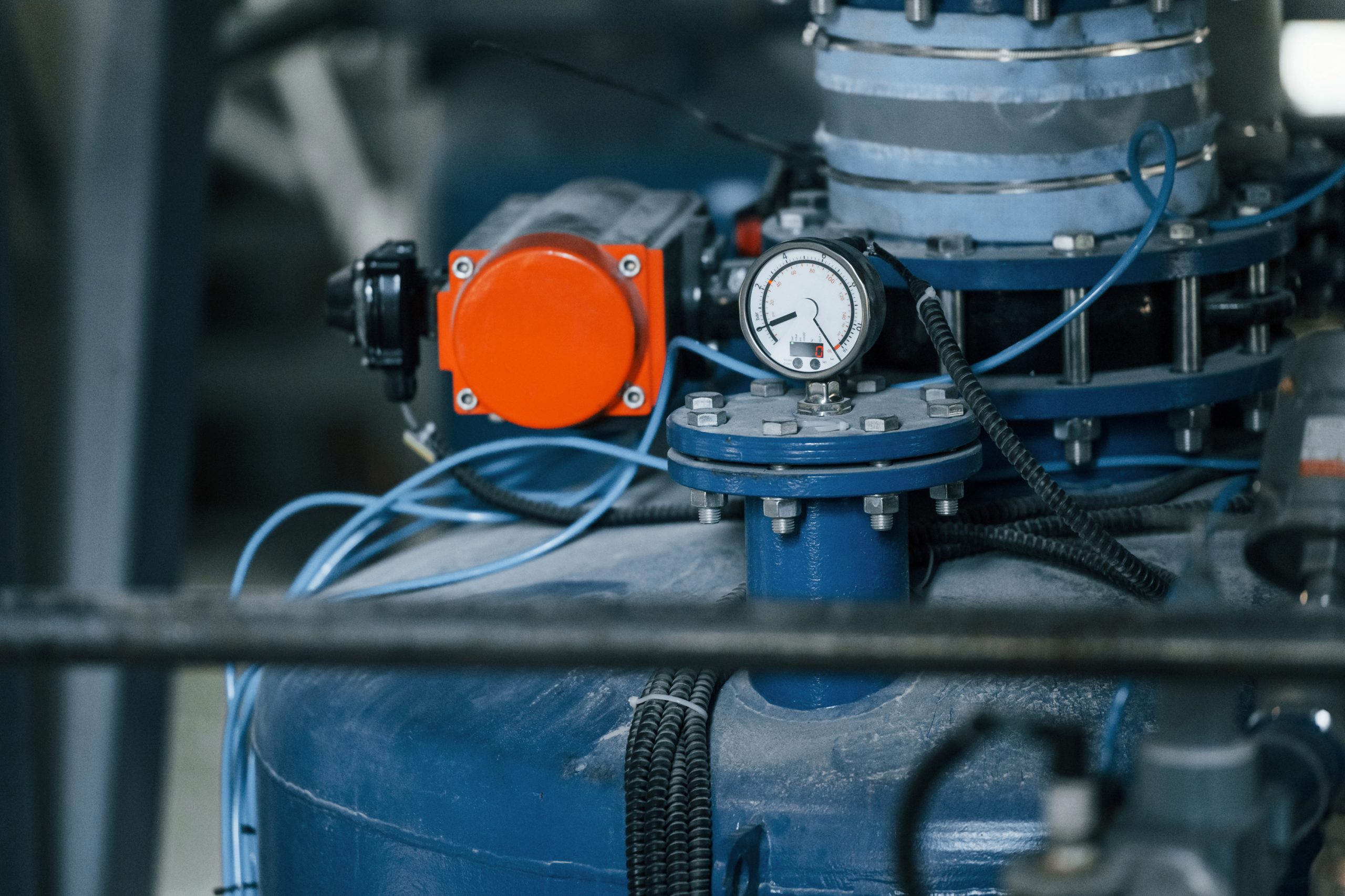 5 Ways a Poorly Designed Air System Costs You More in the Long Run